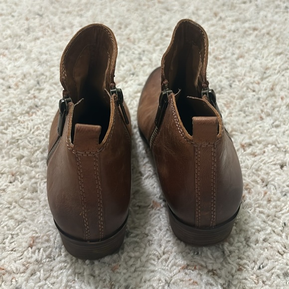 Lucky Brand Basel Bootie Size 7 Toffee Brown 1.5” Heel Leather Double Zipper - Picture 9 of 11